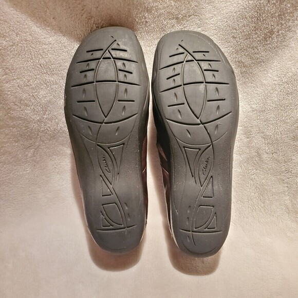 CLARKS Artisan Brown Distressed Leather Kessa Betty Loafers, Size 6.5 - Picture 7 of 9